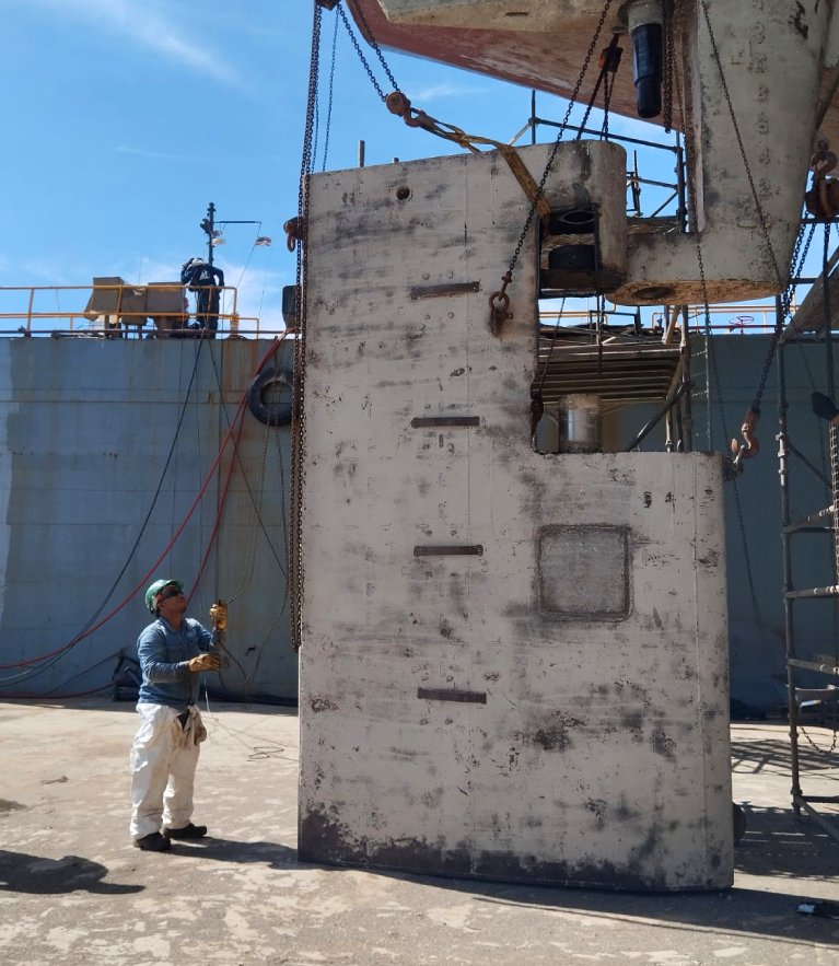 Desmontaje de pala timón